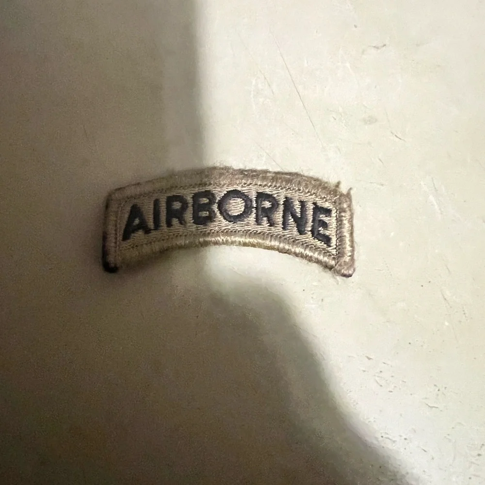 Army patch - Picture 1 of 1